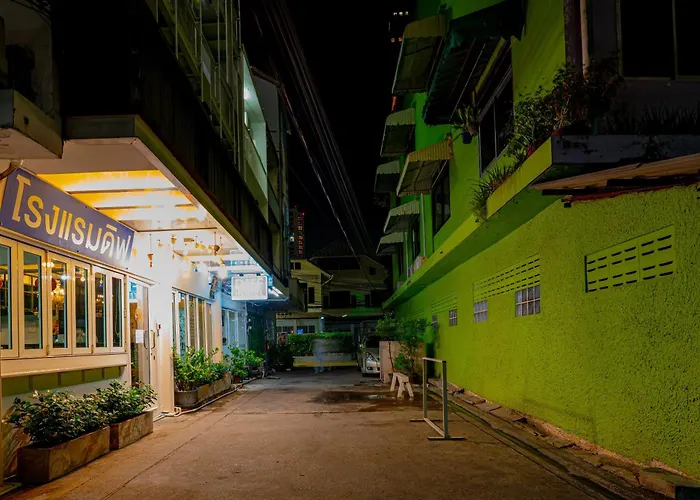 Diff Hostel กรุงเทพมหานคร